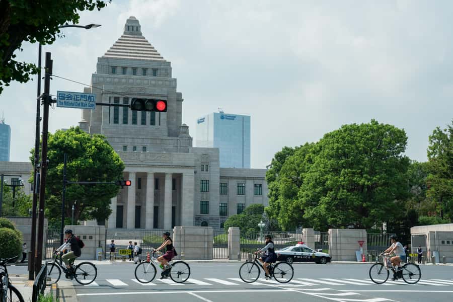 Tokyo: 3-hour Guided E-Bike Tour of the City's Hidden Gems - Tokyo City Route: central sights with quieter discoveries