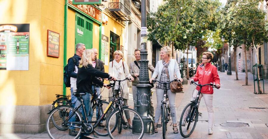 Top highlights of Madrid Bike Tour- 3hrs (e-bike optional) - Plaza Mayor and Madrid’s historic center