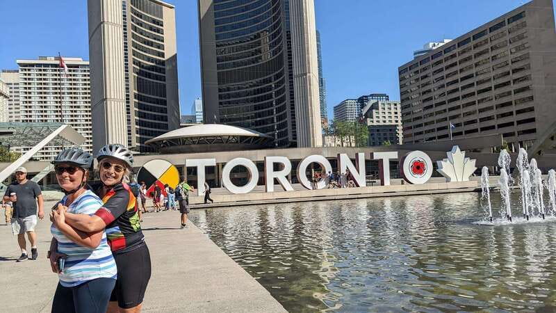 Toronto: Heart of Downtown 3.5-Hour Bike Tour - Key points at a glance