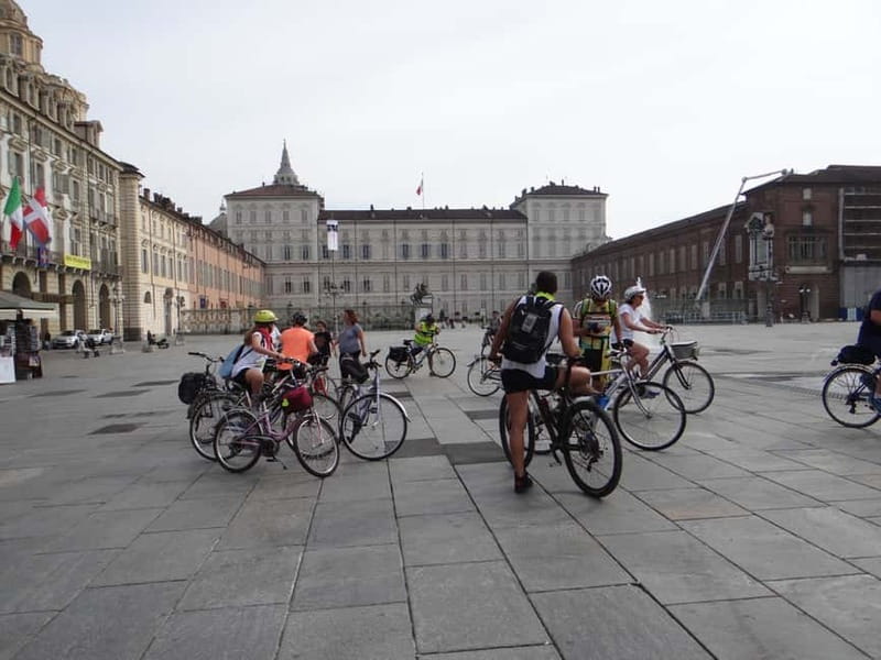 Turin: City Highlights Guided Bike Tour - Meeting your guide and setting off