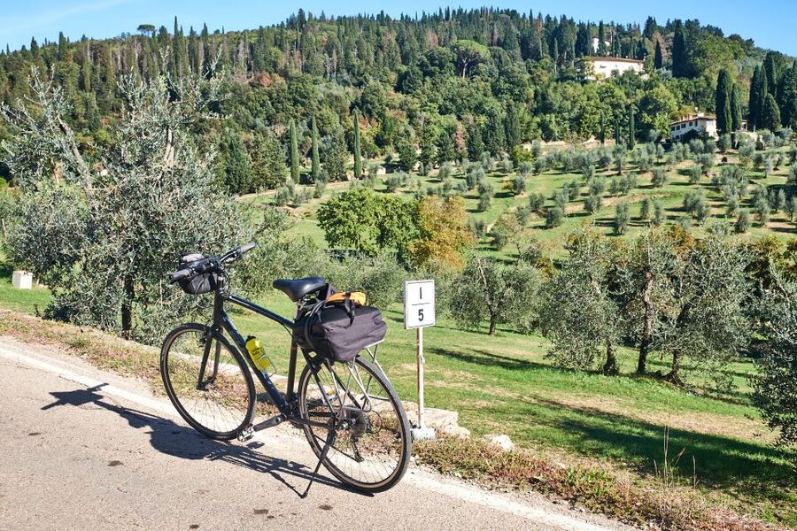 Tuscany Hills Bike Tour with Lunch at farm and Wine Tasting - The return ride is easier, but not effortless