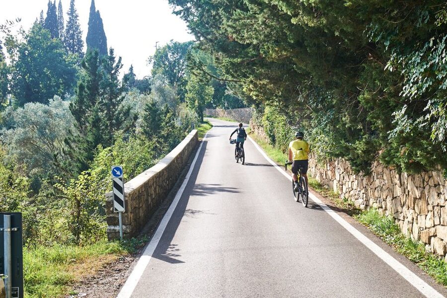 Tuscany Hills Bike Tour with Lunch at farm and Wine Tasting - What the €73.07 price includes