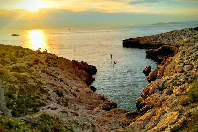 Ultimate Calanques Panoramic e-bike Ride – 3h (Small Group) - Morgiou and its small fishing harbor