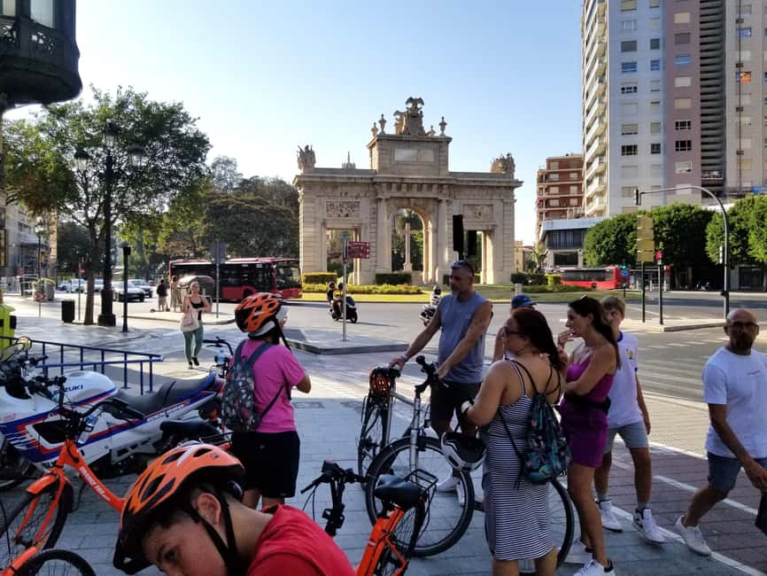 Valencia: Immersive Bike & E-Bike Storytelling Tour - Plaza de Toros and the first look at Valencia