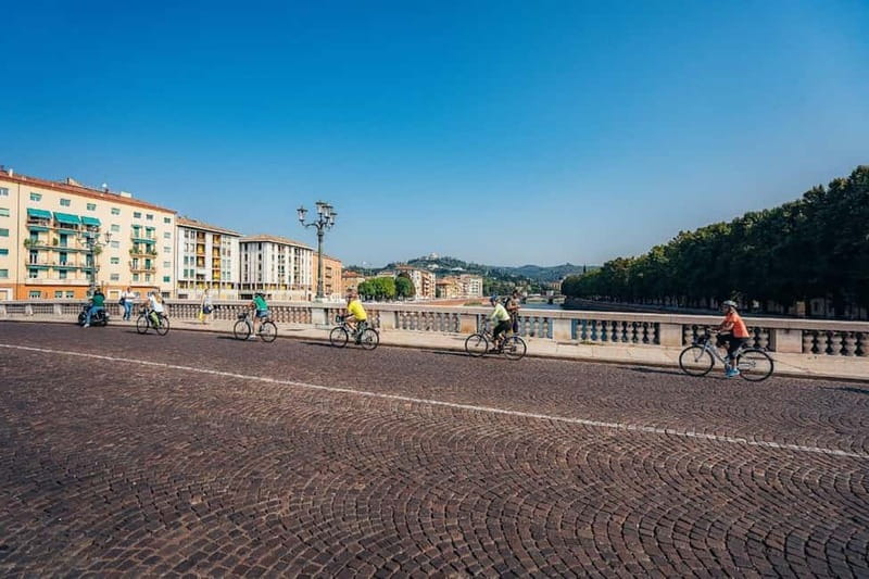 Verona e-bike tour: city center and panoramic views - The climb to Castel San Pietro