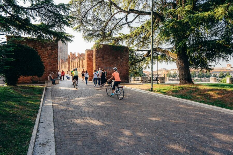 Verona e-bike tour: city center and panoramic views - Price, timing, and practical value
