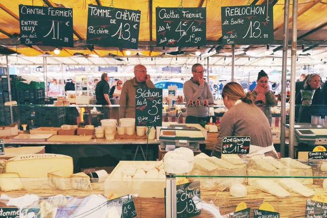 Versailles Bike Tour with Market, Gardens & Guided Palace Tour - Shopping for lunch at the Notre-Dame Market