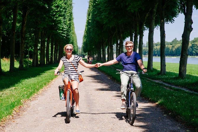 Versailles Full Day Bike Tour with Palace, Gardens, & Picnic - The Grand Canal and the best picnic stop