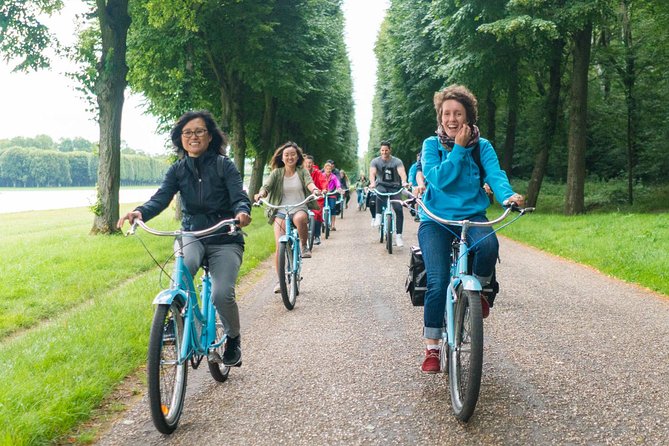 Versailles Palace Bike Tour with Market & Marie-Antoinette hamlet - Marie-Antoinette’s farm village