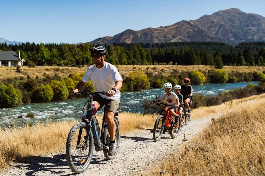 Wānaka: Gladstone Track and Wanaka Trails on Bike or eBike - Should you book the Lake Hāwea to Wānaka ride?