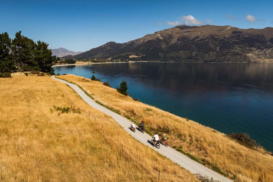 Wānaka: Gladstone Track and Wanaka Trails on Bike or eBike - Who will enjoy this ride most