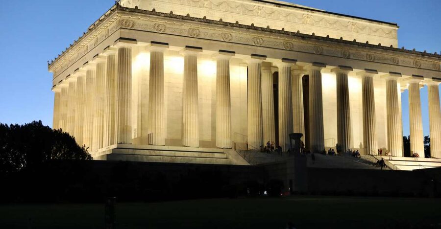 Washington DC: Monuments by Night Bike Tour - FDR Memorial and Martin Luther King Jr. Memorial