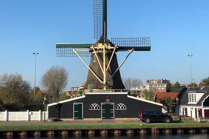 Windmill, Dairy Farms & Countryside Electric Bike Tour - Durgerdam and the harbor view