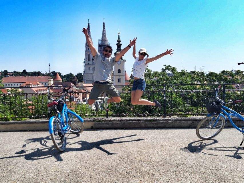 Zagreb: 2.5-Hour Highlights Bike Tour - From Nikola Tesla to the Croatian National Theatre